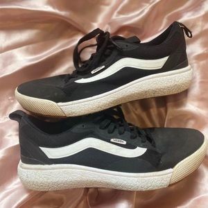 Vans ultrarange exo black and white mens 7